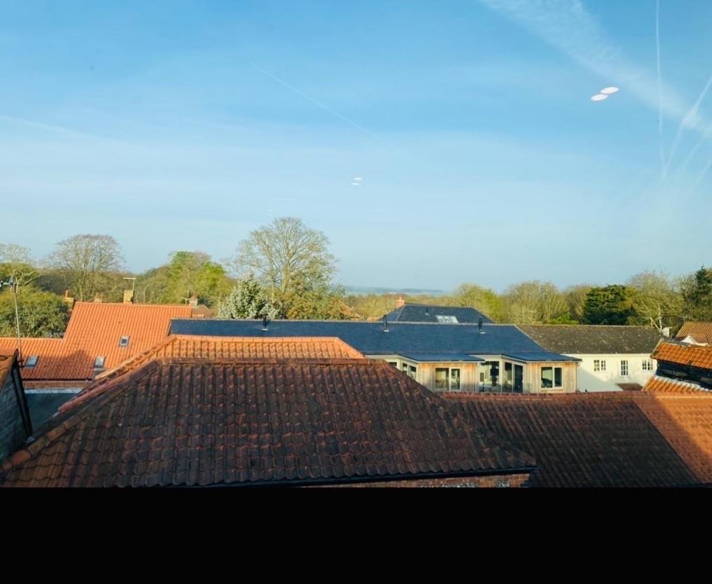 Lees Lookout Holt ,2 Bedroom Luxury Apartment With Private Parking Bagian luar foto