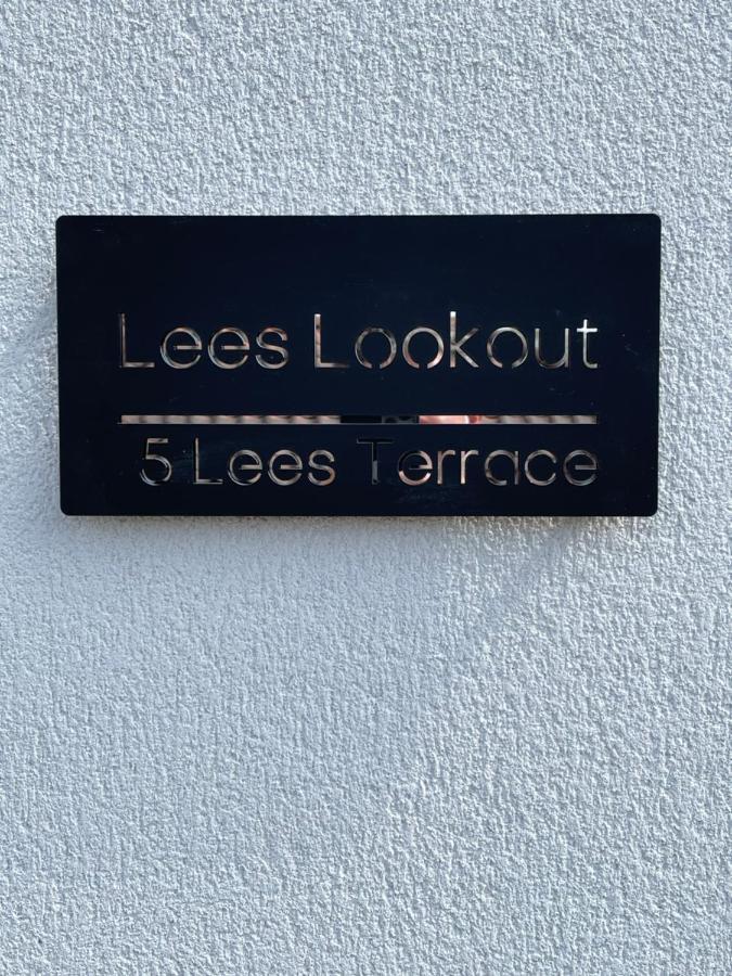 Lees Lookout Holt ,2 Bedroom Luxury Apartment With Private Parking Bagian luar foto