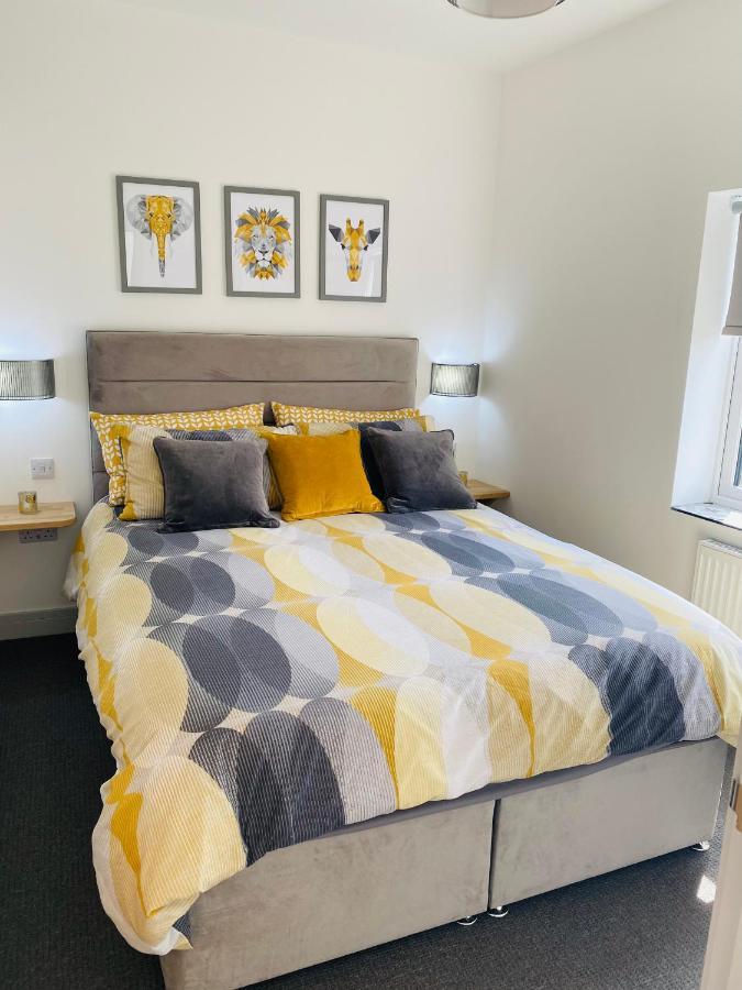 Lees Lookout Holt ,2 Bedroom Luxury Apartment With Private Parking Bagian luar foto