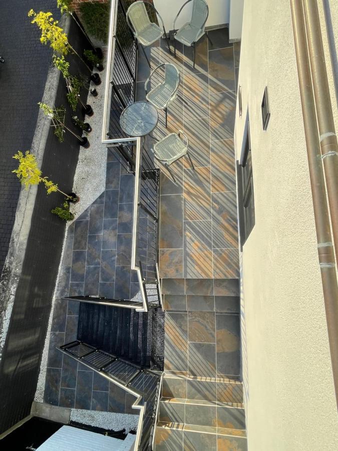 Lees Lookout Holt ,2 Bedroom Luxury Apartment With Private Parking Bagian luar foto
